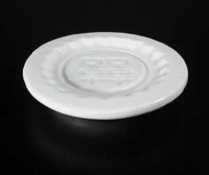 18th C Seal Paste Plate – Blanc de Chine
