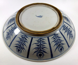 Large chinese 19th C. Charger – Tulips
