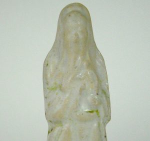 17th C. Figurine of an Immortal with Child