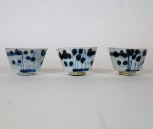 3 Ming Cups – Floral Motif