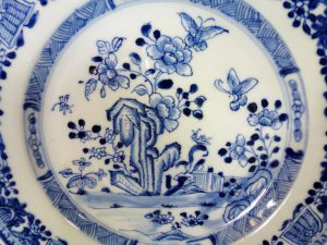Chinese Yongzheng/Qianlong Plate – Butterflies