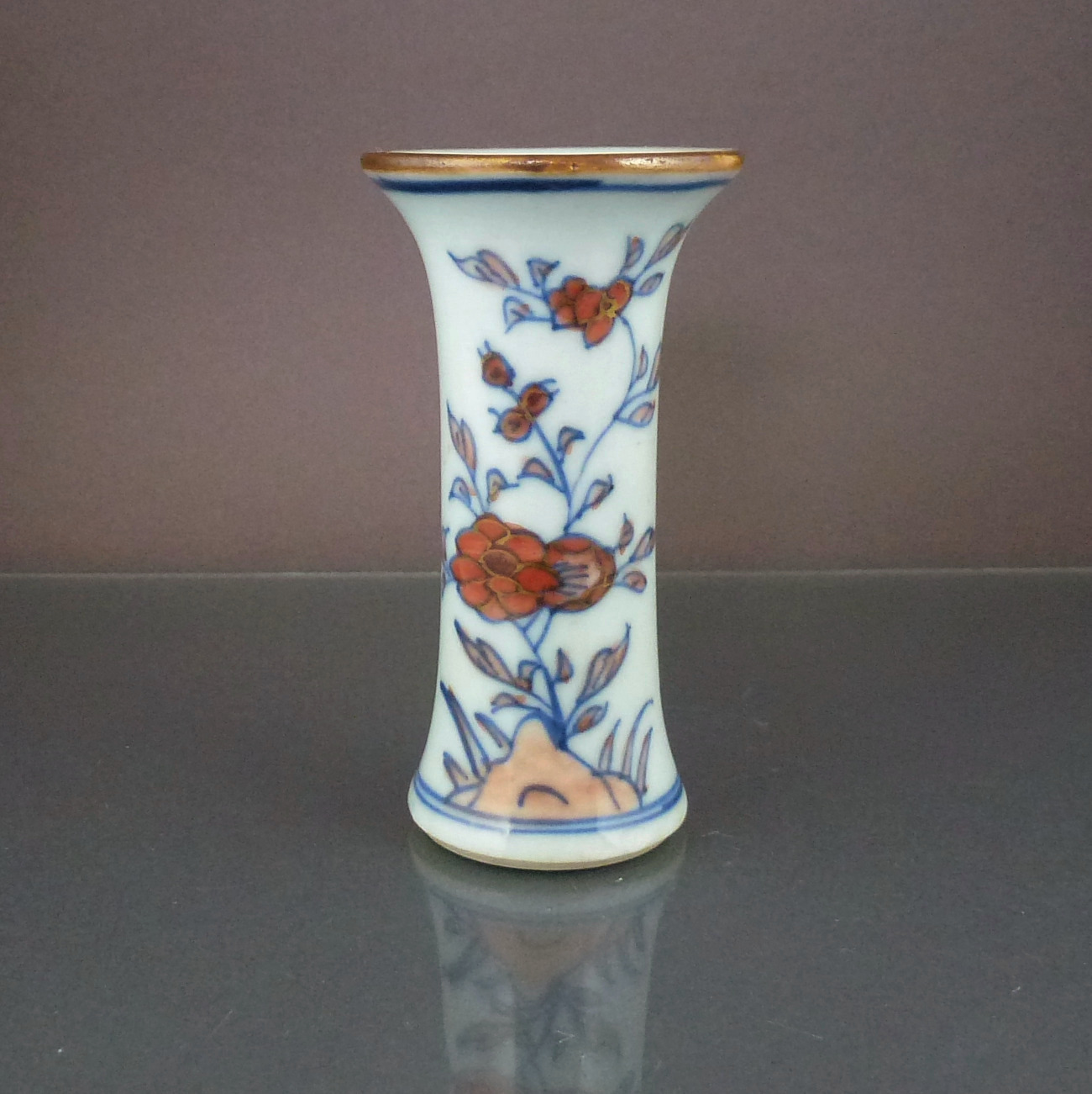 Small Chinese Kangxi Period Cylinder Vase – Floral