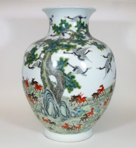 Famille Rose Vase – One Hundred Deers