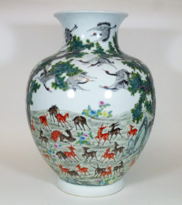 Famille Rose Vase – One Hundred Deers