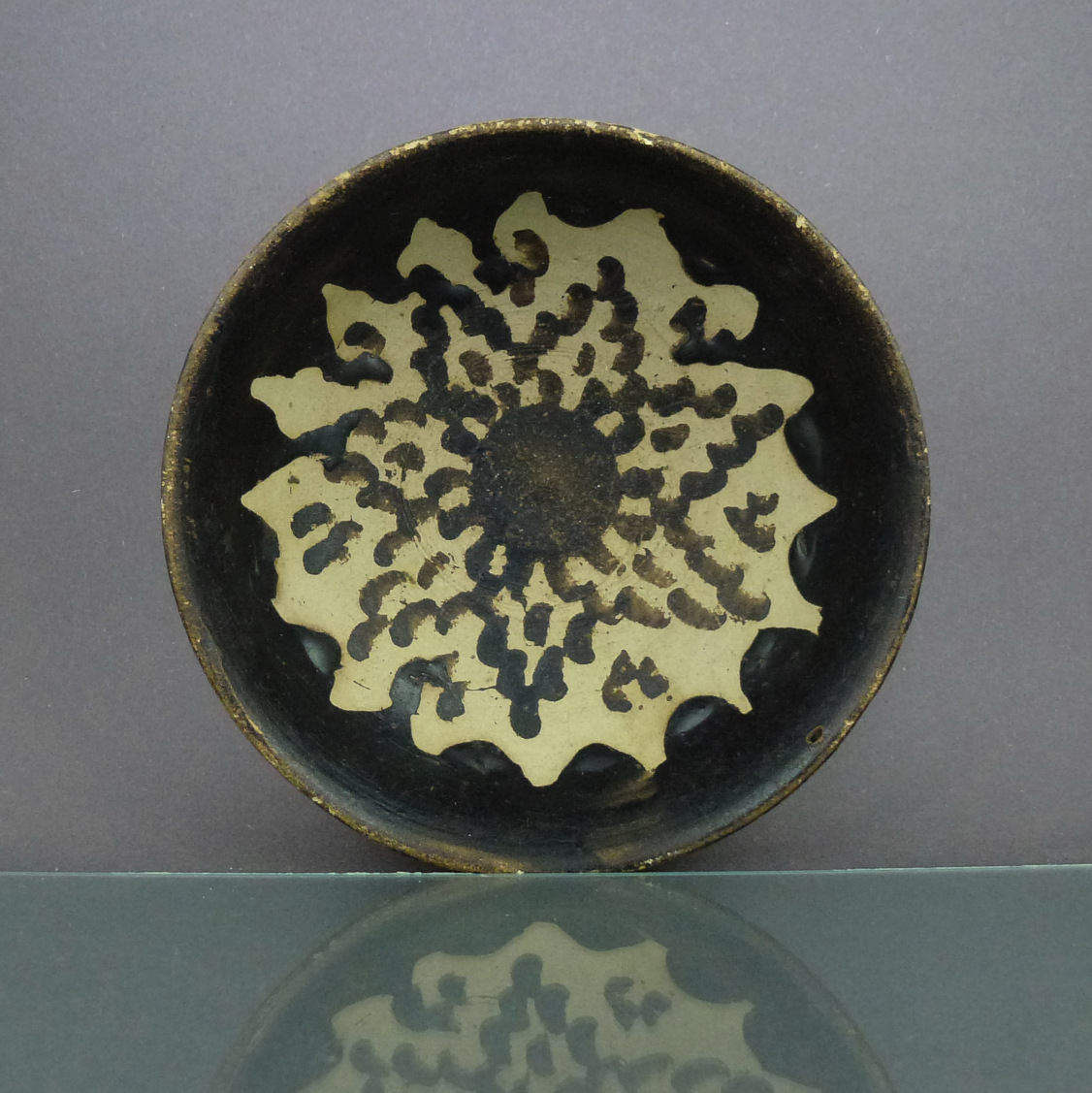 Chinese Tang Dynasty Yaozhou Bowl - Flowerhead