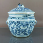 Chinese 19th C. Kamcheng Porcelain lidded Jar