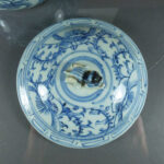 Chinese 19th C. Kamcheng Porcelain lidded Jar