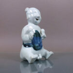 18th C. chinese Qianlong porcelain Figure – laughing Boy