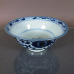 19th C. chinese Porcelain Bowl - Lotus Scroll