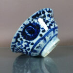 19th C. chinese Porcelain Bowl - Lotus Scroll